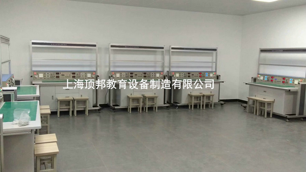 电子工艺实训考核装置(图4) 电子工艺实训考核装置